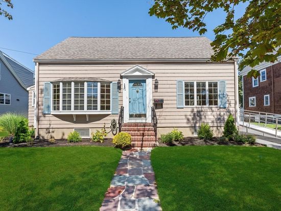 11 Parker St, Saugus, MA 01906