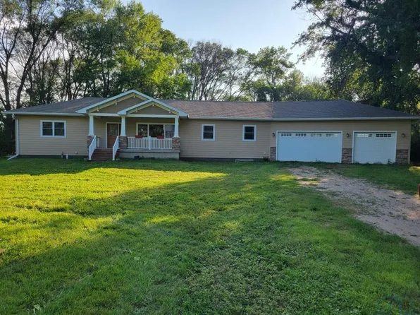 46975 309th St, Beresford, SD 57004