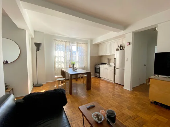 530 Grand Street image 1 of 8