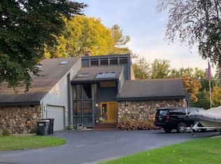 2135 Moccasin Path, Saint Joseph, MI 49085