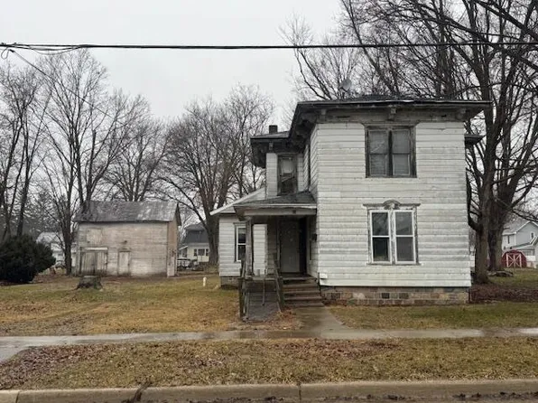 64 E Jefferson St, Quincy, MI 49082