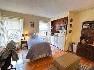 90 Myrtle St APT 3, Boston, MA 02114