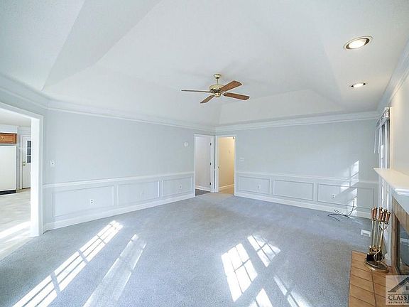 4th image of 330 Woodhaven Pkwy