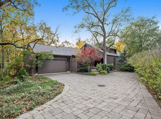 2560 Sheridan Rd, Highland Park, IL 60035