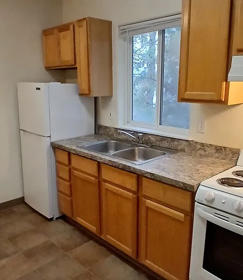 1615 NW Portland Ave — Photo 5
