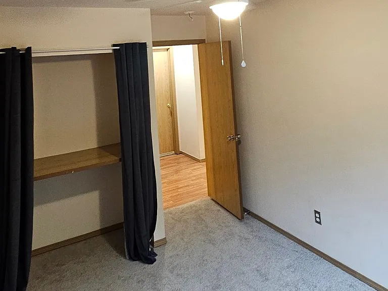 5008 50th Ave SE #1 — Photo 6