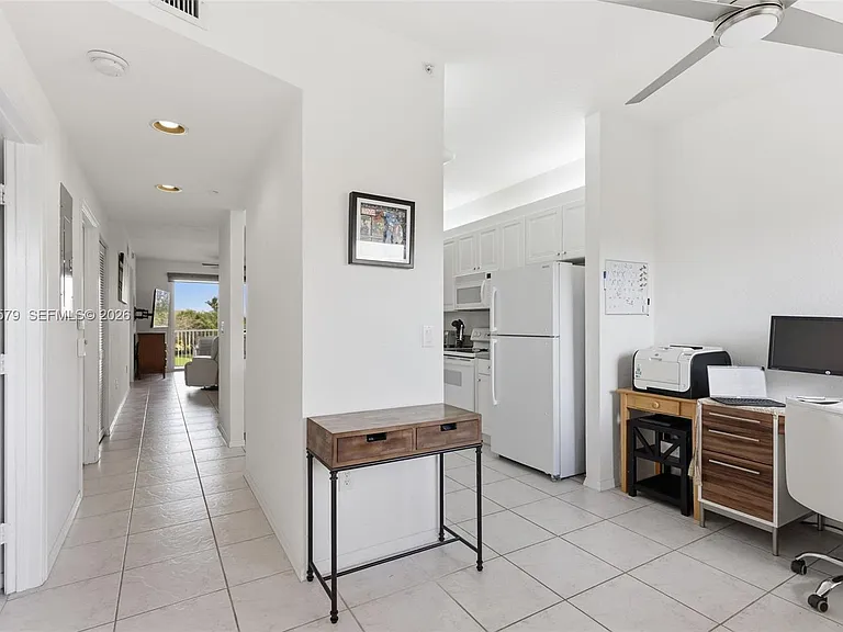 7765 Yardley Dr #313 — Photo 2