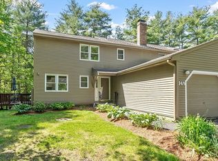 14 Jill Ln APT A, Sterling, MA 01564