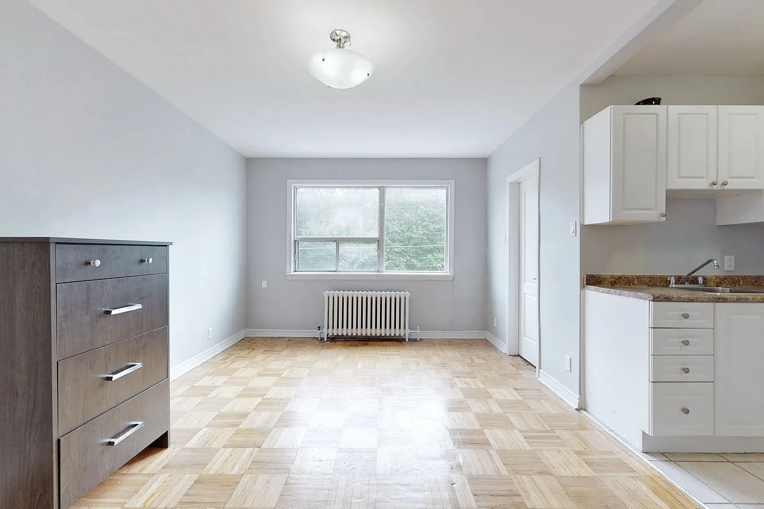 1566 Avenue Rd #5d658c417 photo 1