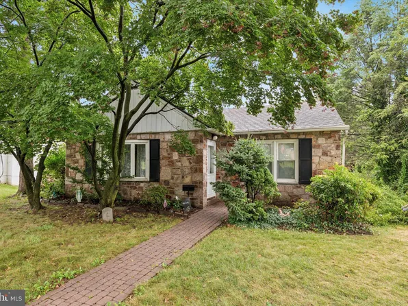 328 Meyers Rd, King Of Prussia, PA 19406