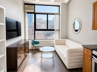 12 Stoneholm St APT 428, Boston, MA 02115