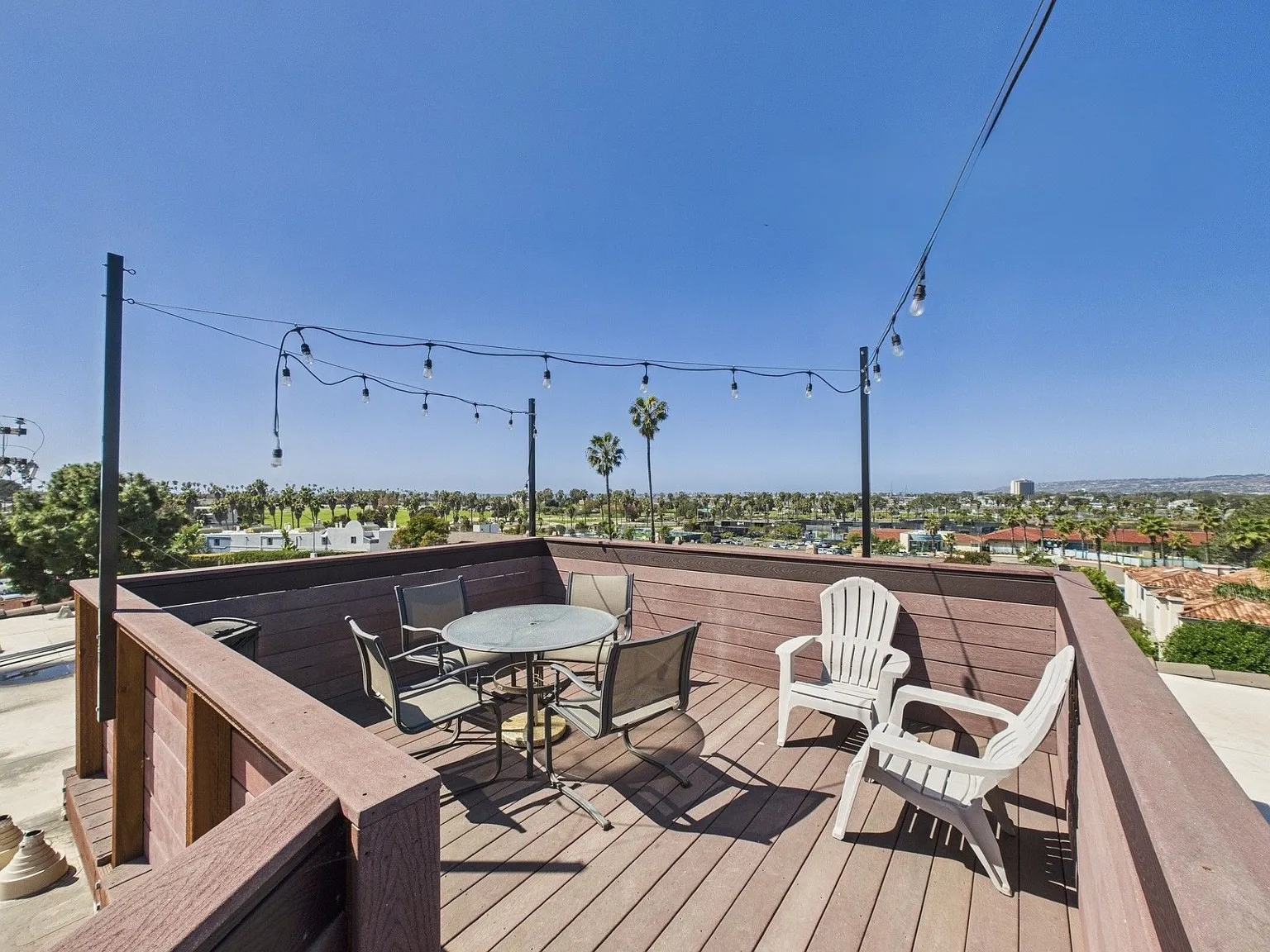 Marina View Terrace — Photo 2