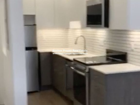 11 Peterborough St. #10 Boston - Fenway Unit Photo 1