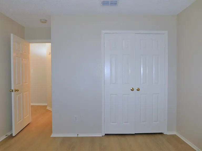 2409 Westview Trl — Photo 17