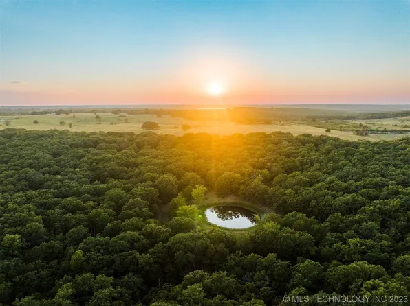 111 Honey Creek Rd, Okmulgee, OK 74447