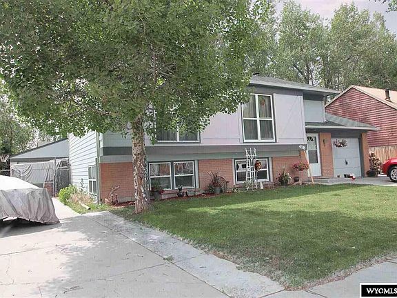 2nd image of 418 Pinnacle Dr