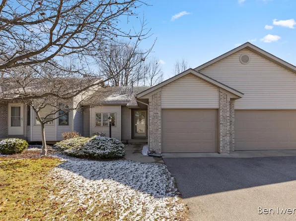2606 Falcon Woods Dr NW, Grand Rapids, MI 49534