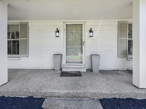4th image of 8653 Pepper Bush Ln