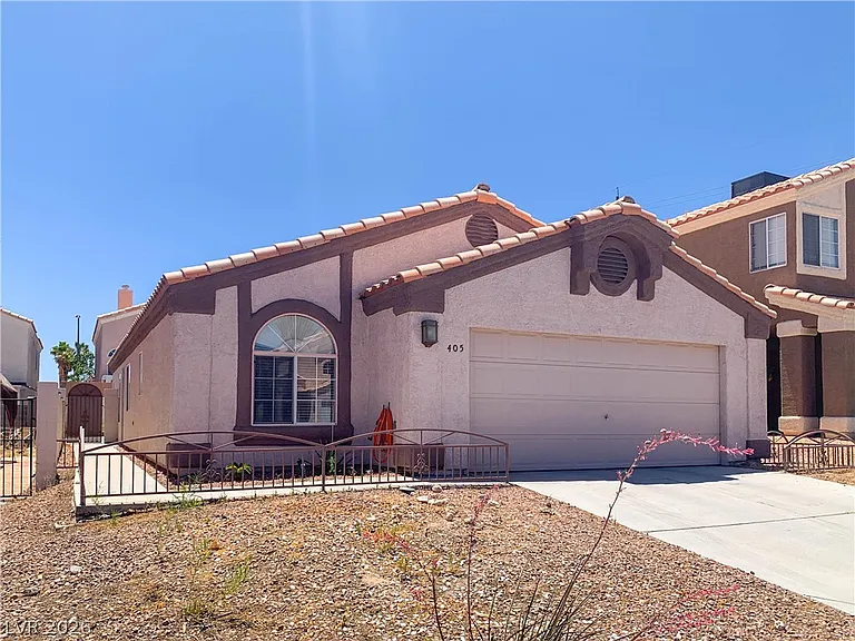405 Europa Way — Photo 21