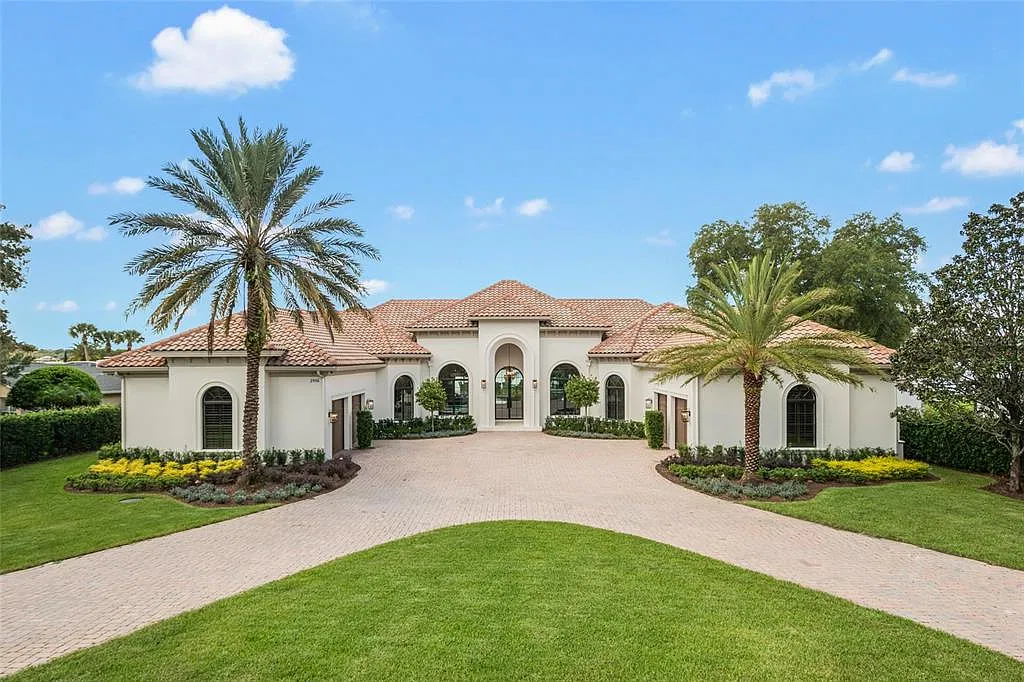 4 bed, 6.0 bath, 6592 sqft, $33,500 — Photo 1