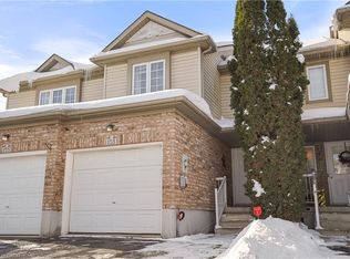 153 Donnenwerth Dr, Kitchener, ON N2E 4C8