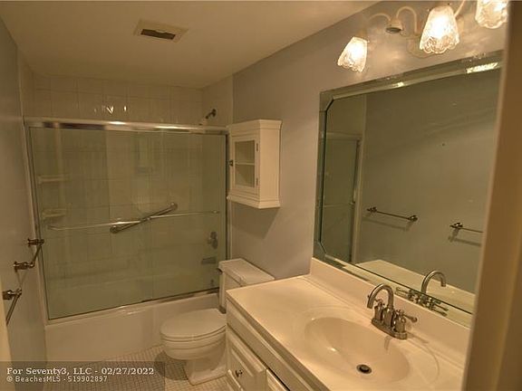 5th image of 5201 NE 24th Ter APT A114