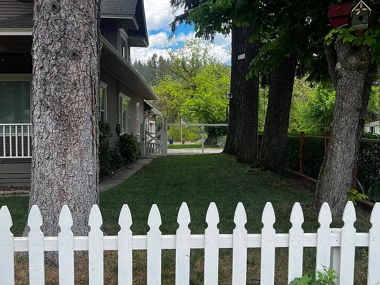 side yard