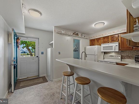 4th image of 38303 Bluebird Ln Unit 354