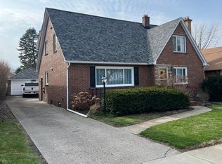 154 Gualbert Ave, CHEEKTOWAGA, NY 14211