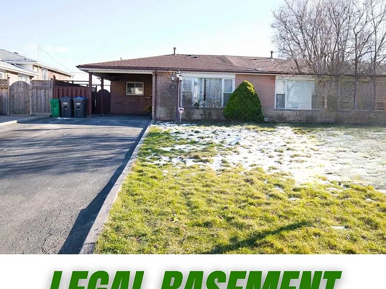 11 Cathcart Cres — Photo 1