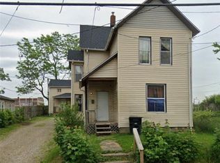1055-1057 Yale St, Akron, OH 44301
