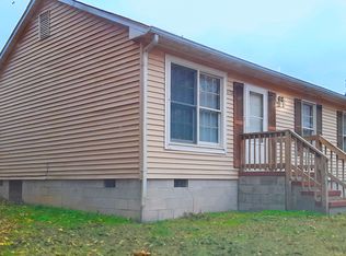 520 Lancaster Creek Dr, Lancaster, VA 22503