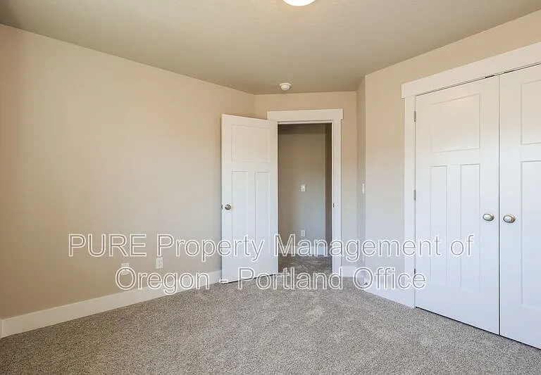 504 NE Trillium Dr — Photo 26