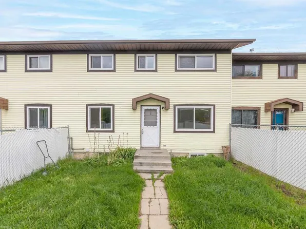 17 S 3rd Ave SE #6, Marshall, SK S0M 1R0