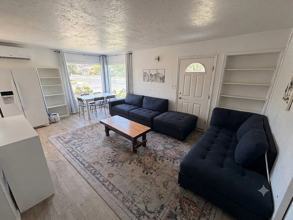 4 bed, 1750 sqft, $500 — Photo 3