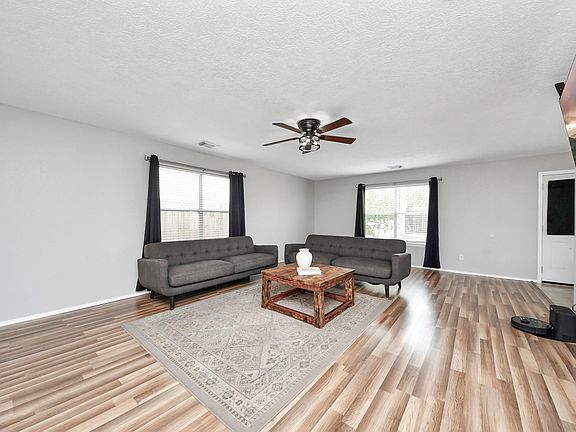 5th image of 19330 Moss Meadow Ln