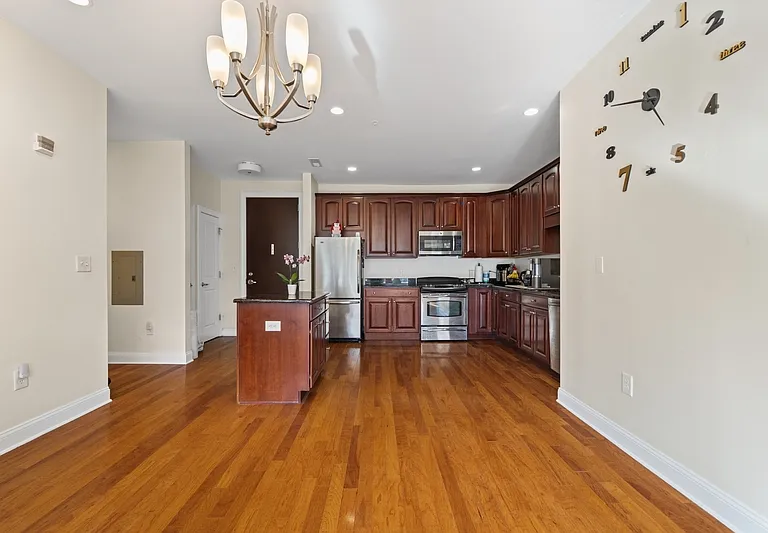 20 Port Imperial Ave #333 — Photo 4