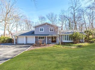 17 Cove Ln, Port Jefferson, NY 11777