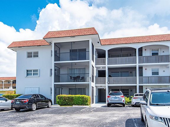 3rd image of 651 Pine Drive #201