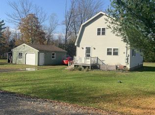 18 Trotting Park Rd, Dexter, ME 04930