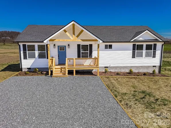 634 Beehive Rd, Hendersonville, NC 28792