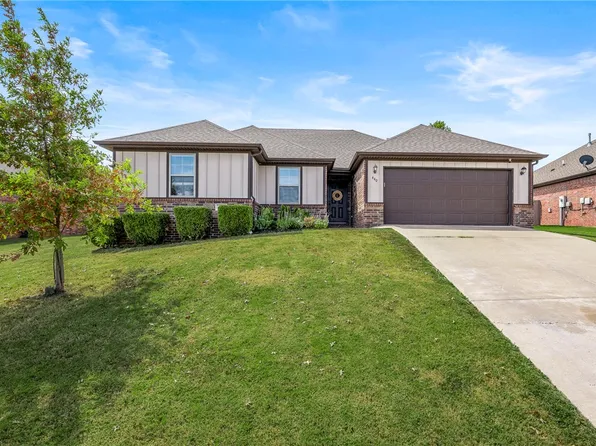 440 Trieste Dr, Centerton, AR 72719