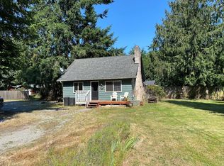1033 Loganberry Ln, Camano Island, WA 98282