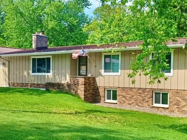 1121 E Laneville Ave, Durand, WI 54736