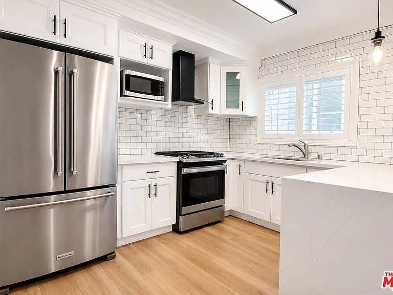 929 Idaho Ave #6 — Photo 6