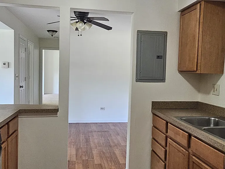 833 Village Quarter Rd #A3 — Photo 8