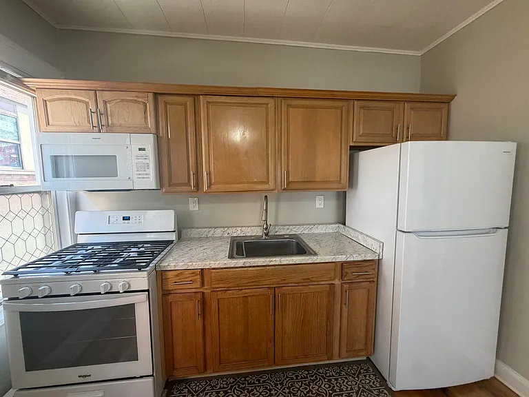 212 Plainfield Ave #2 — Photo 7