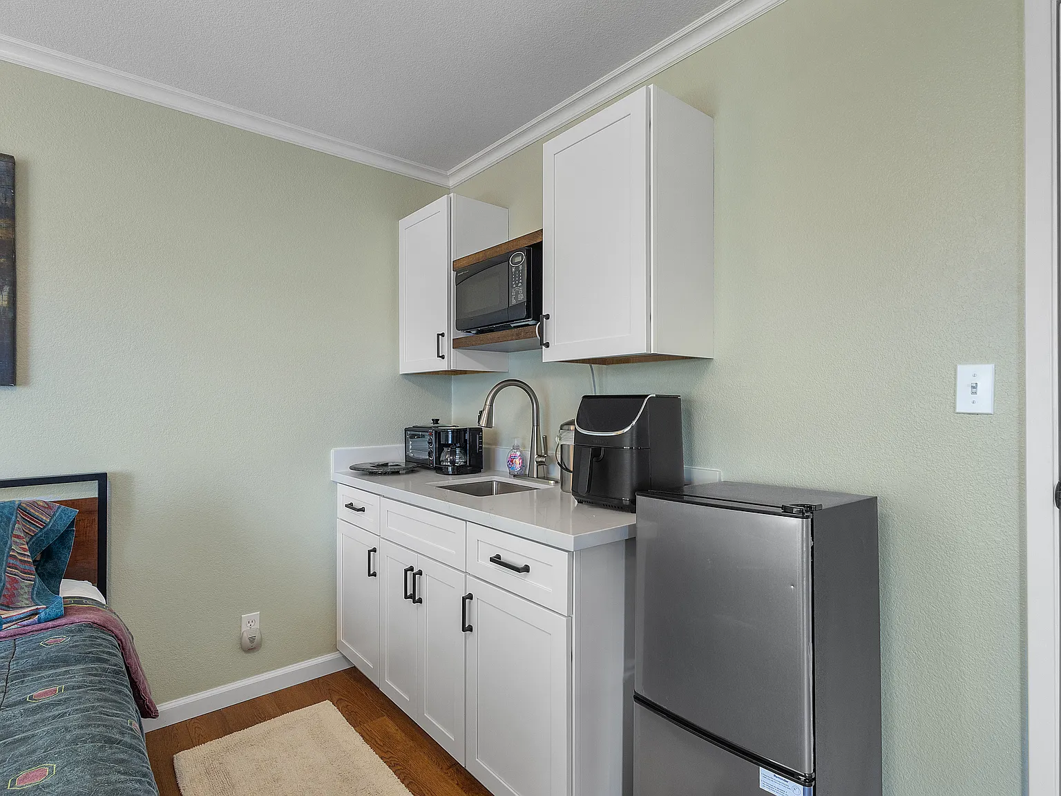 Studio, 1141 sqft, $1,800 — Photo 2