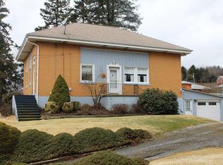 2146 Spooky Hollow Rd, New Kensington, PA 15068