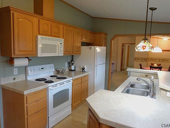 5th image of 132 Brent Ln